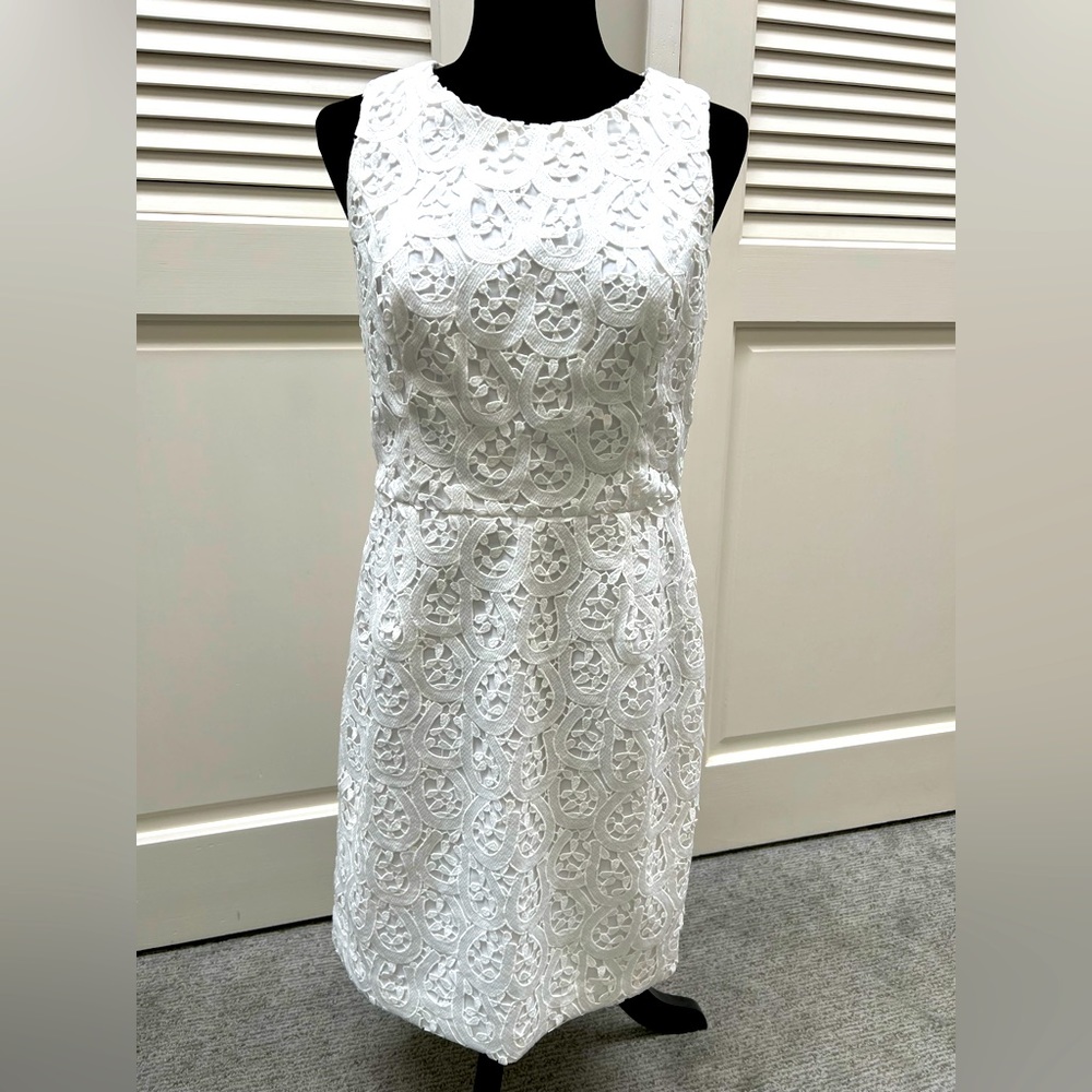 Vineyard Vines white dress size 10